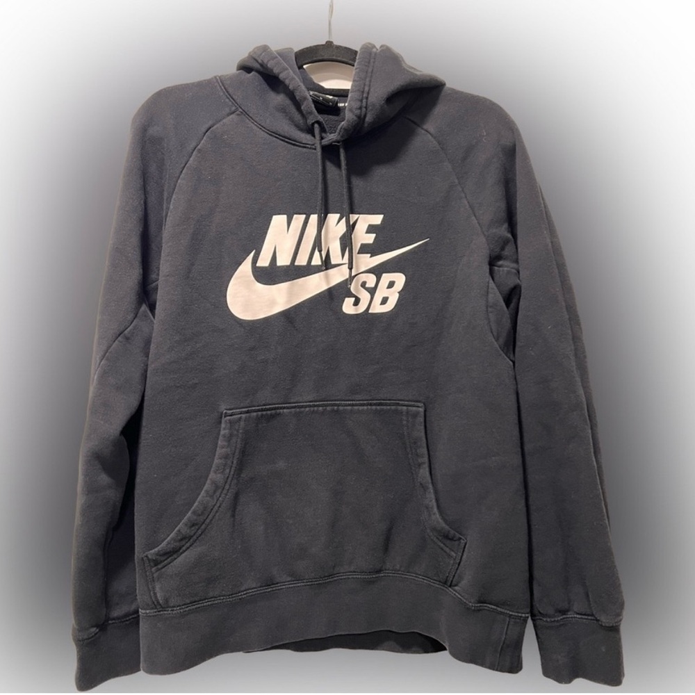 Men Nike SB Hoodie sweater SIZE medium